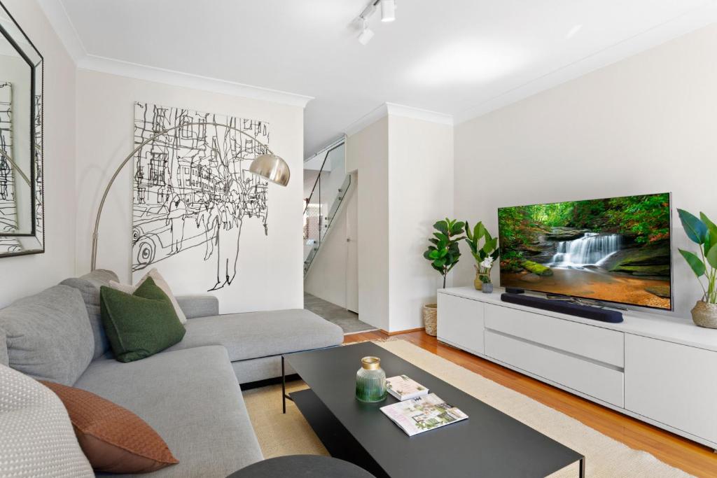 Elegantly Modern 2-Bed In The Heart of Chippendale