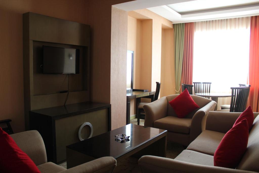 Grand Aiser Hotel