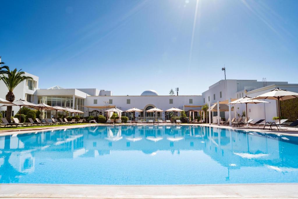 TMK Hotel Flora Park