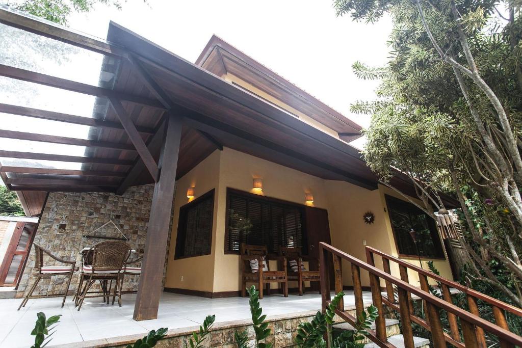 Casa completa a 650 metros da Orla Bardot! 4 Suítes