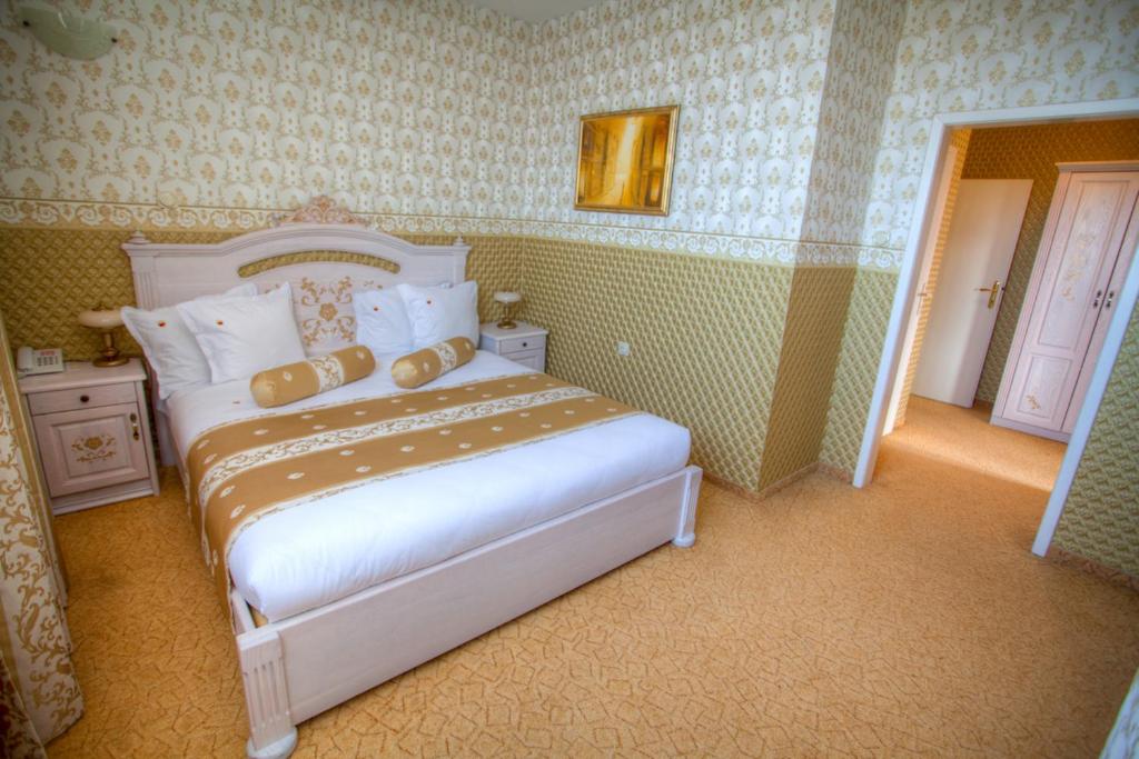 Bistra & Galina Hotel