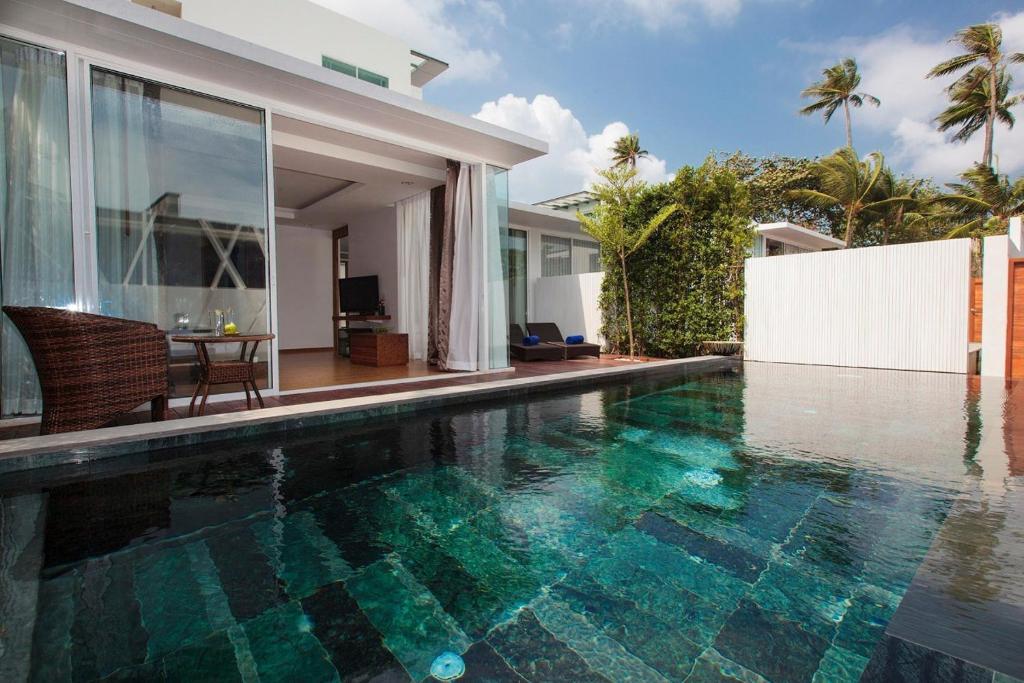KC Beach Club & Pool Villas