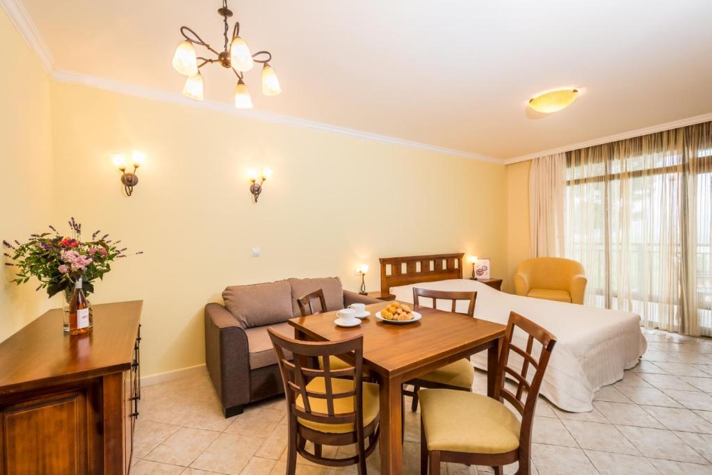 Santa Marina Holiday Village