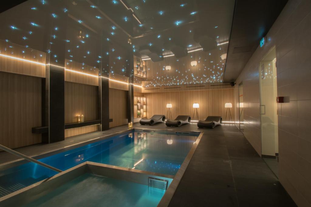 L' Hôtel & Spa Ribeauville- Haut-Koenigsbourg (Ribeauvillé)