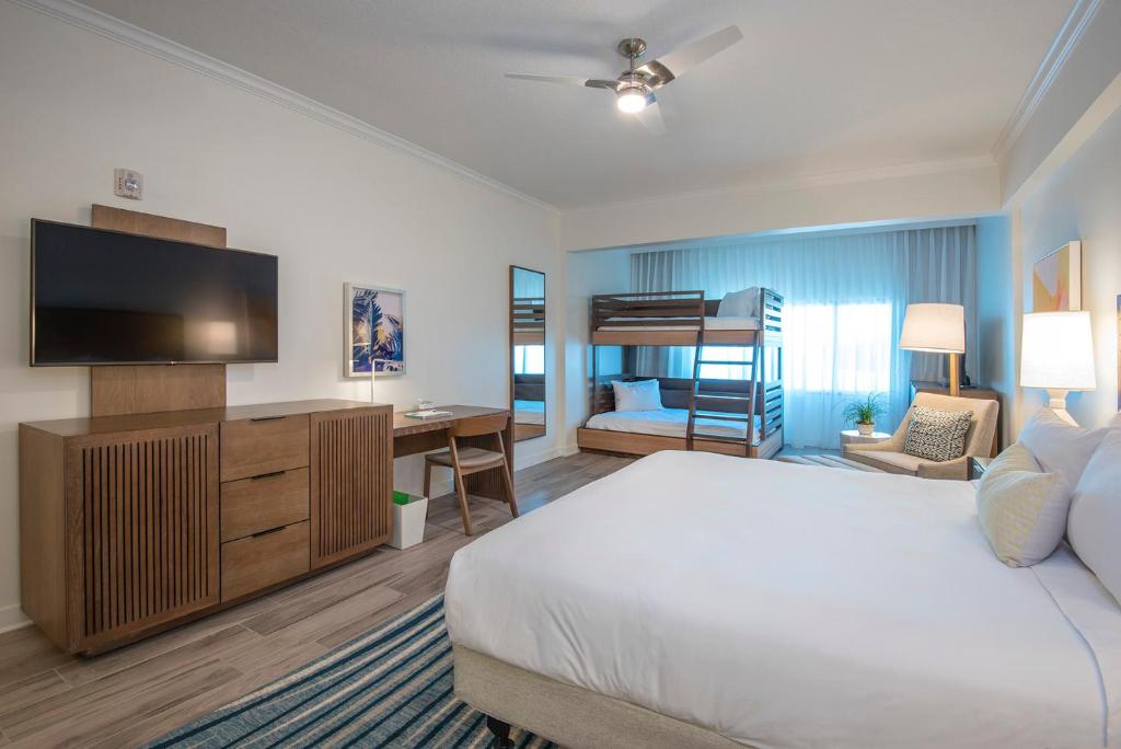 Hawks Cay Resort (Marathon)