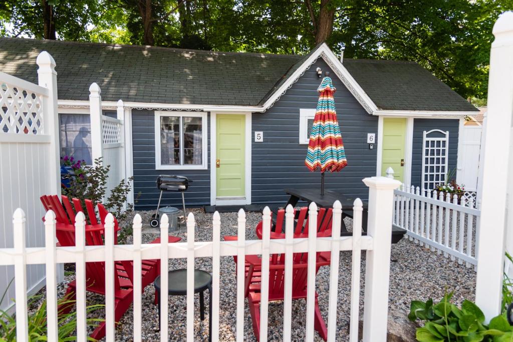 Cottage 4 - 1 Bedroom and 1 Bathroom with Loft (Wolfeboro)