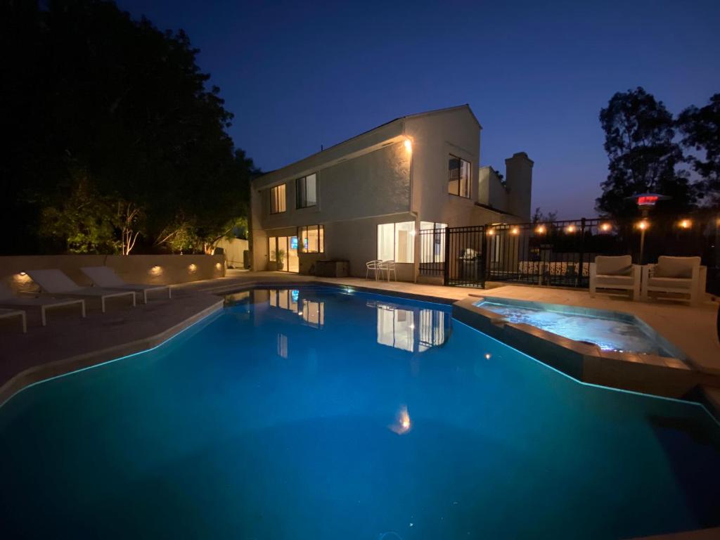 OCLuxeBnB Private Resort Living Minutes from Beach (Laguna Hills)