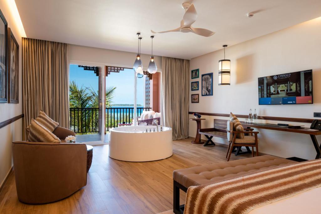 Emerald Zanzibar Resort & Spa - Deluxe All Inclusive