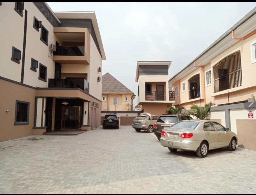 The Charis Hotel & Suites
