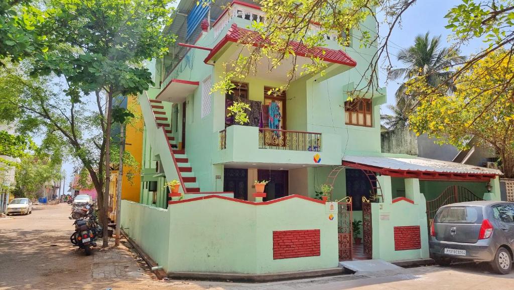 PRISM HOME STAY
