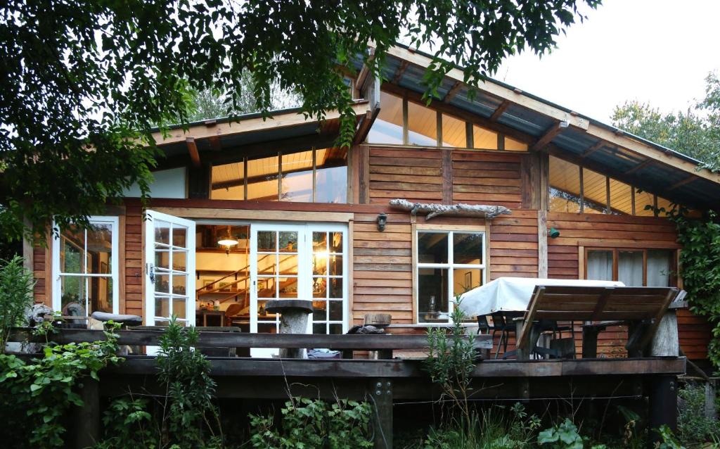 Boutique Vintage Forest Cabin (Stormsrivier)