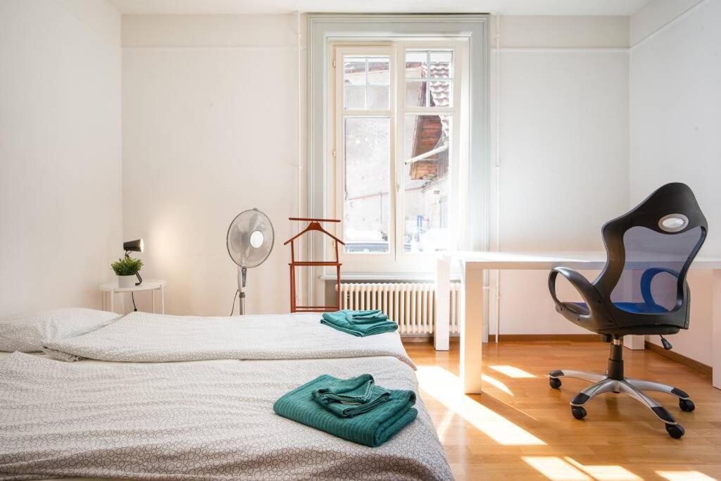 2 Zimmer in Jugendstilwohnung mit Garten