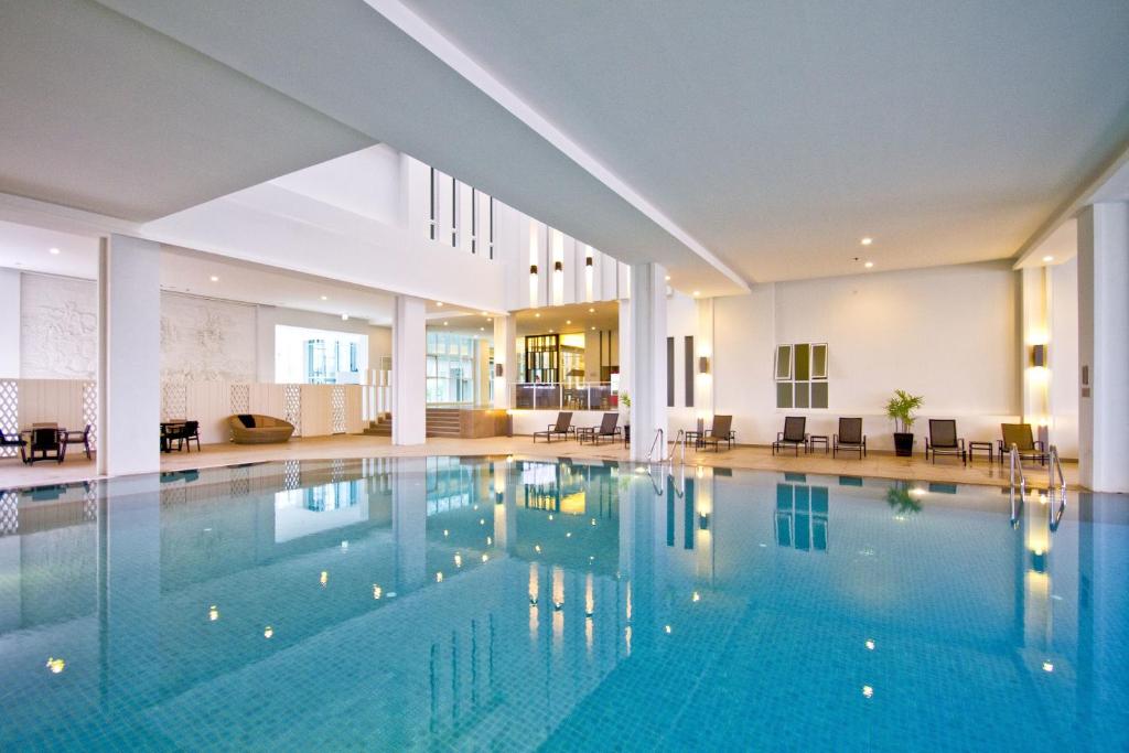 Classic Kameo Hotel & Serviced Apartment
