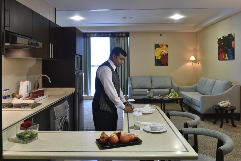 Awaliv International Hotel