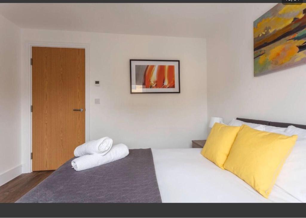 2 Bedroom Apartment Chapel Riverside at Goshen Property Serviced Accommodation Southampton