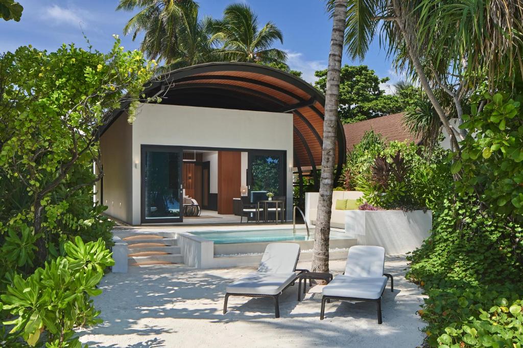 The Westin Maldives Miriandhoo Resort