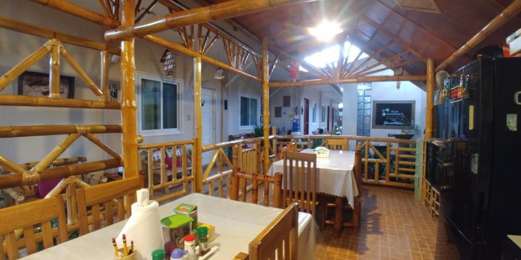 Villa Skanderbeg Guest House (Puerto Princesa City)