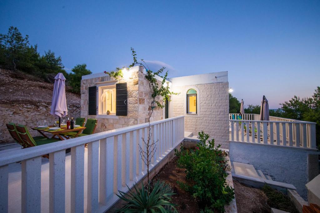 Molo Trovna Apartments (Vis)