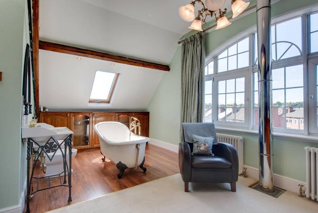 Carnegie Library: Shakespeare Apartment 3 Bedroom (Mexborough)