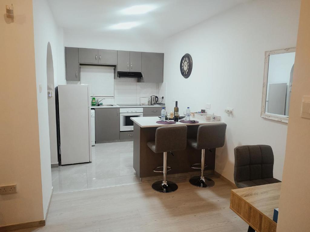 Charming Holiday Retreat Kato Paphos Apt 400m To The Beach