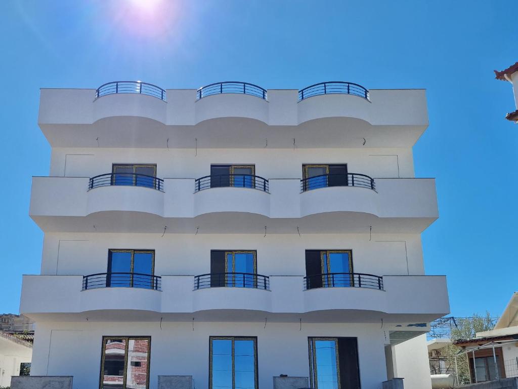 Monel Hotel