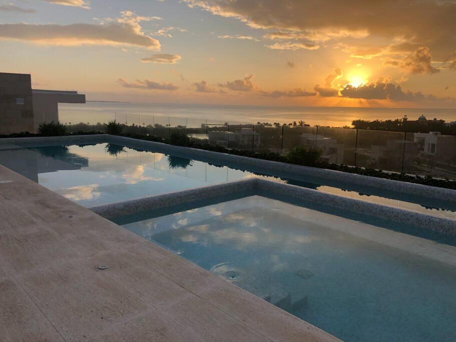 PH Ocean Front w/ Chef and yatch Rental