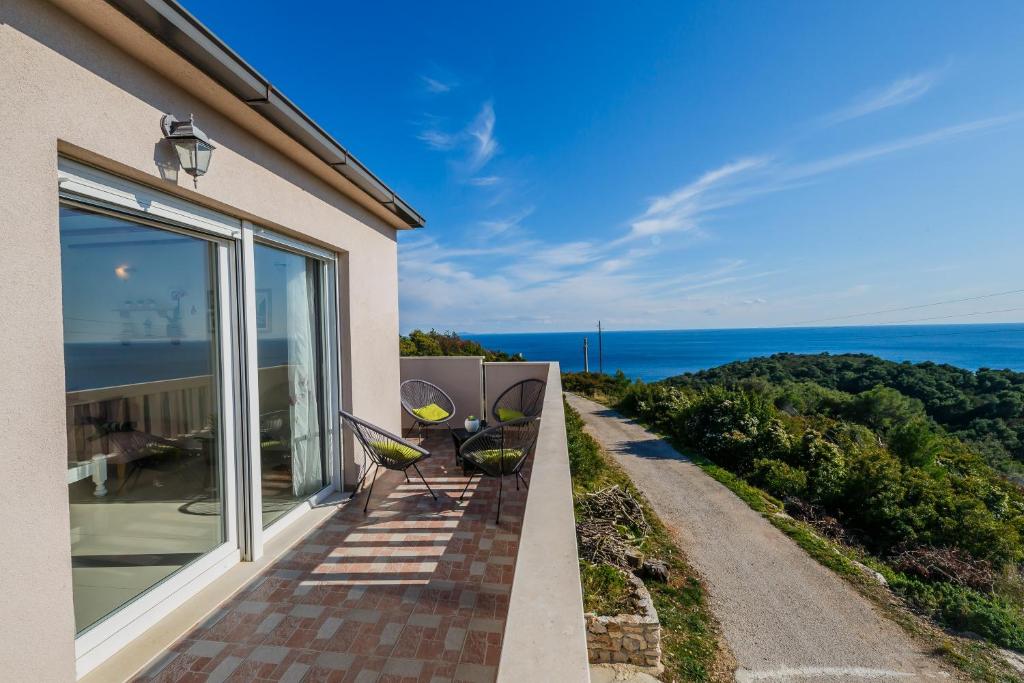 Villa Luana (Vis)