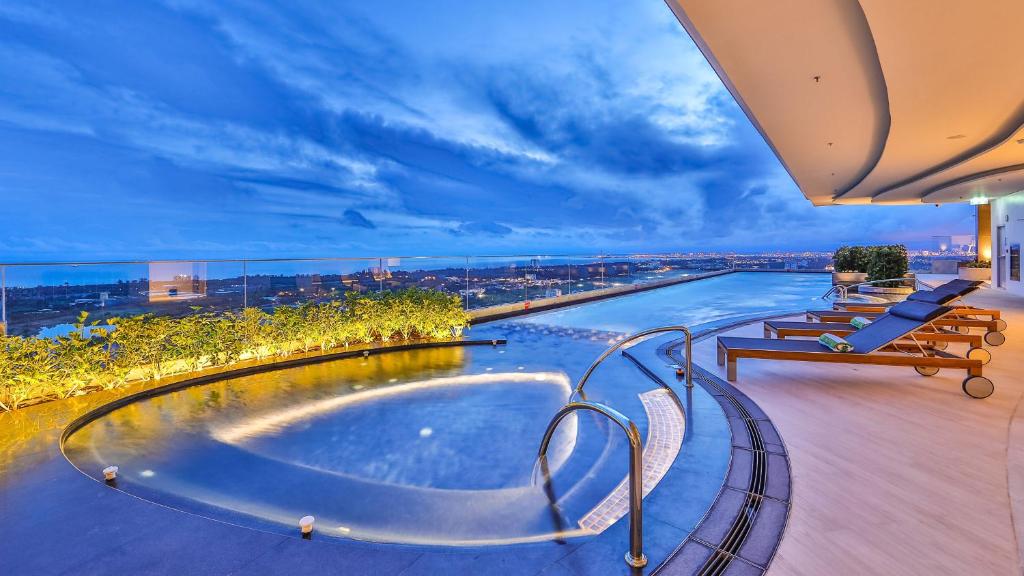 Holiday Inn & Suites Rayong City Centre