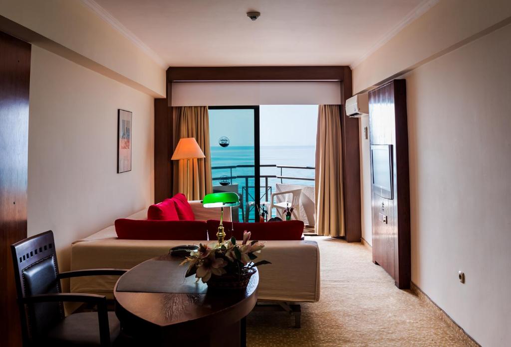 Derici Hotel