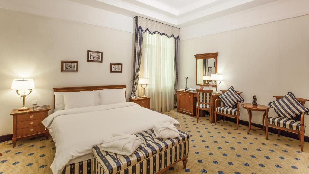 Grand Tien Shan Hotel