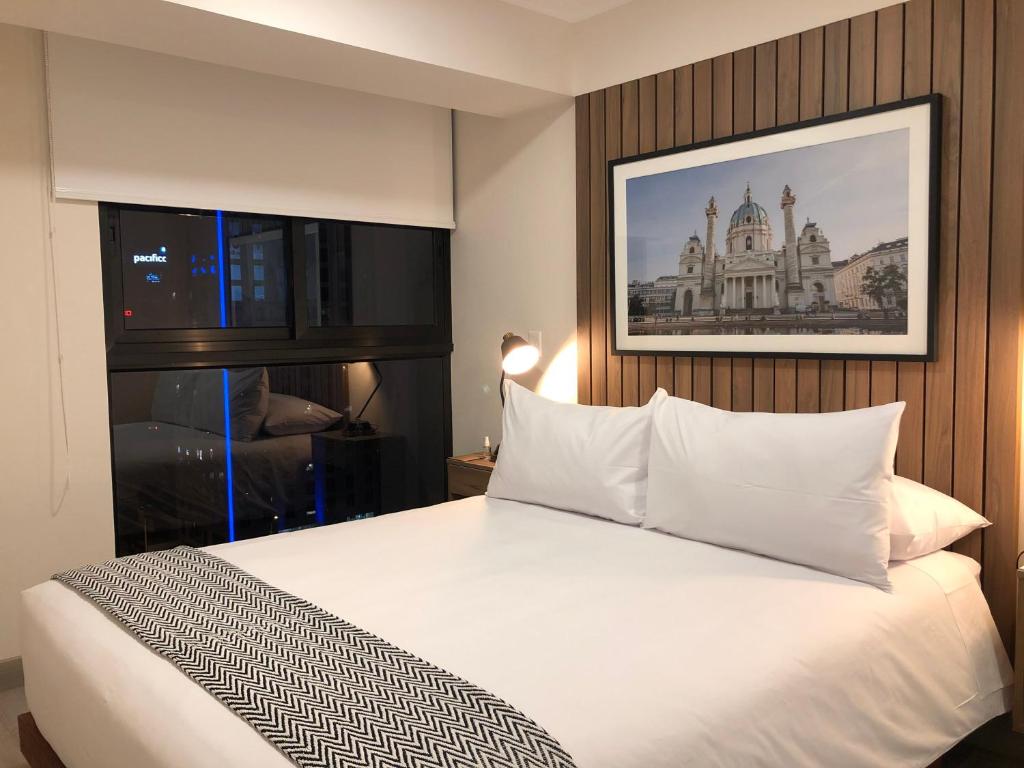 Sleek 2BR in San Isidro