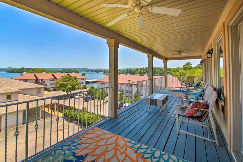 Lakefront Hot Springs Condo with Large Balcony!