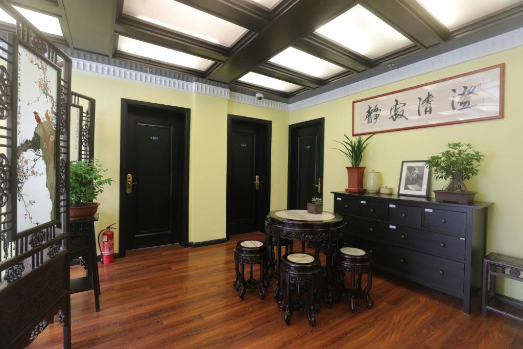 Men Tang Hotel