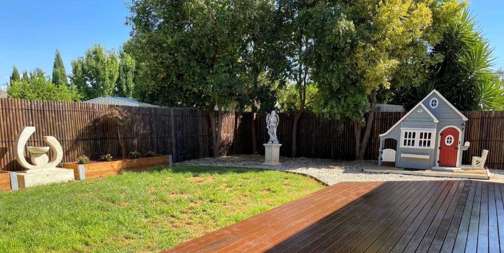 3BR modern house at Mildura