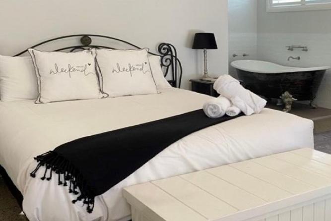 Chez Vous French Farmhouse Villa 4