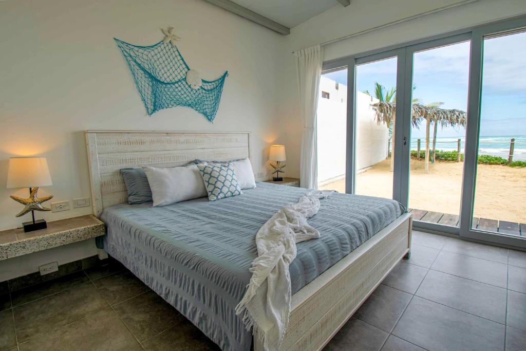 Sandy Feet House (Puerto Villamil)
