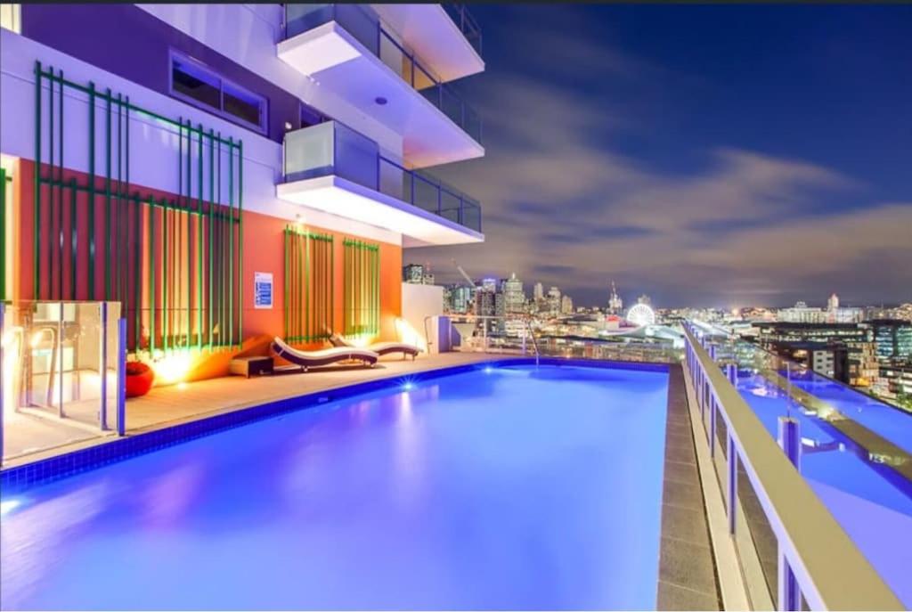 Light apartment in amazing central location