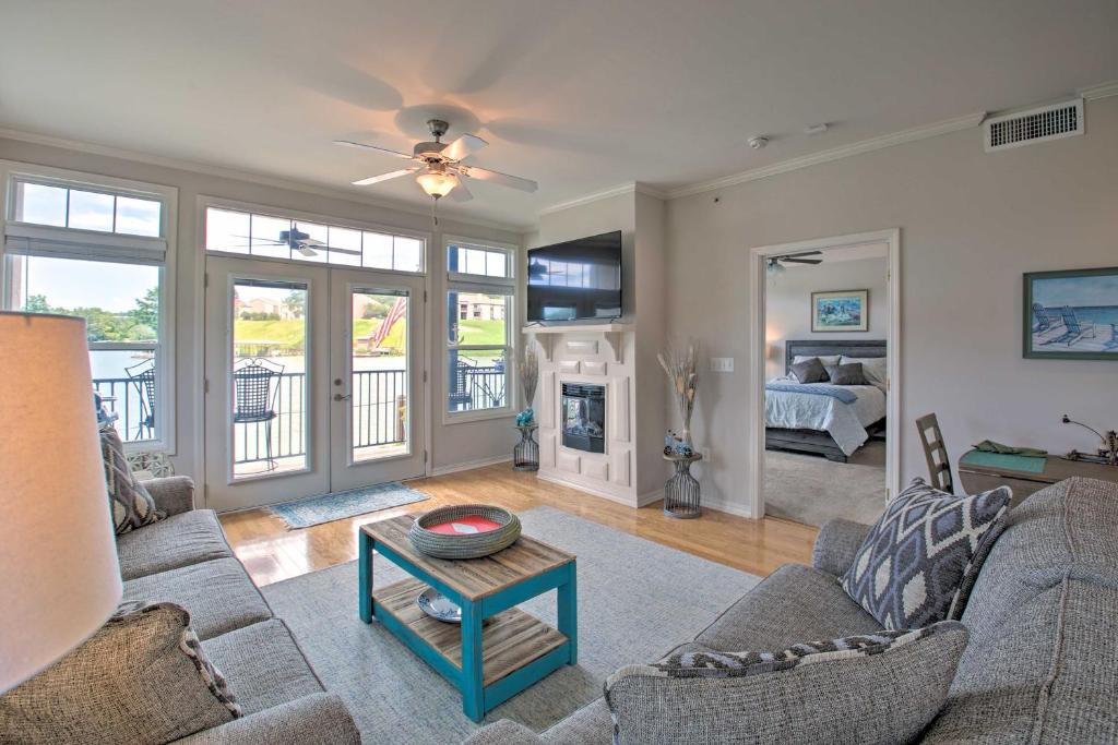 Lake Hamilton Condo with Best Location and Boat Dock!