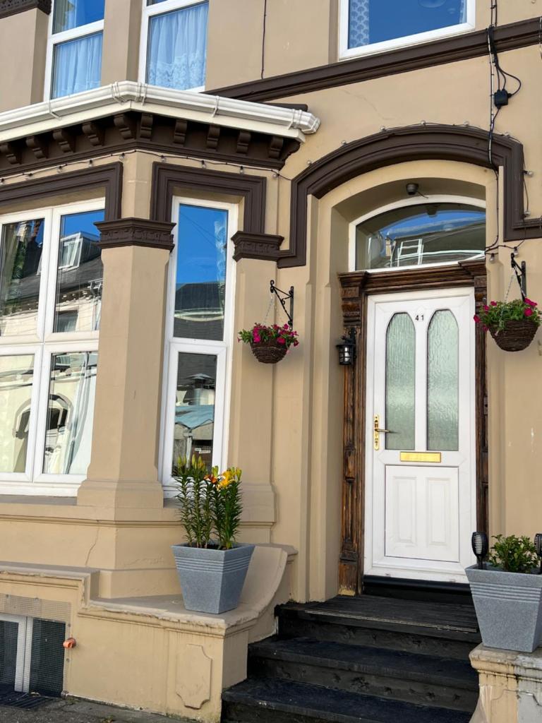 Sea-Renity - Self Catering Holiday Let (Douglas)