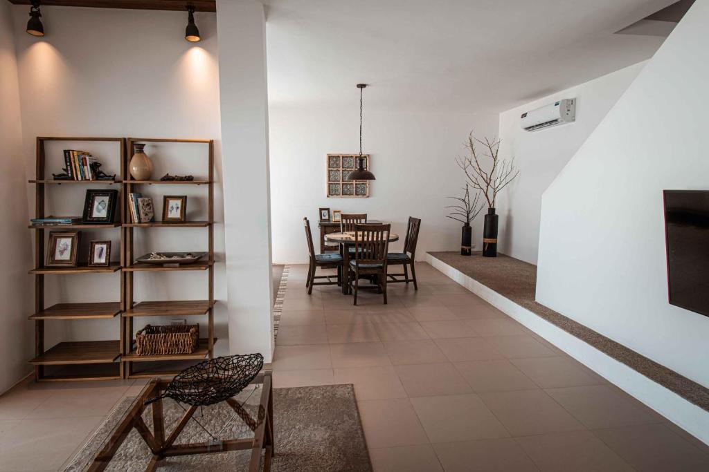 Flip Flop House (Puerto Villamil)