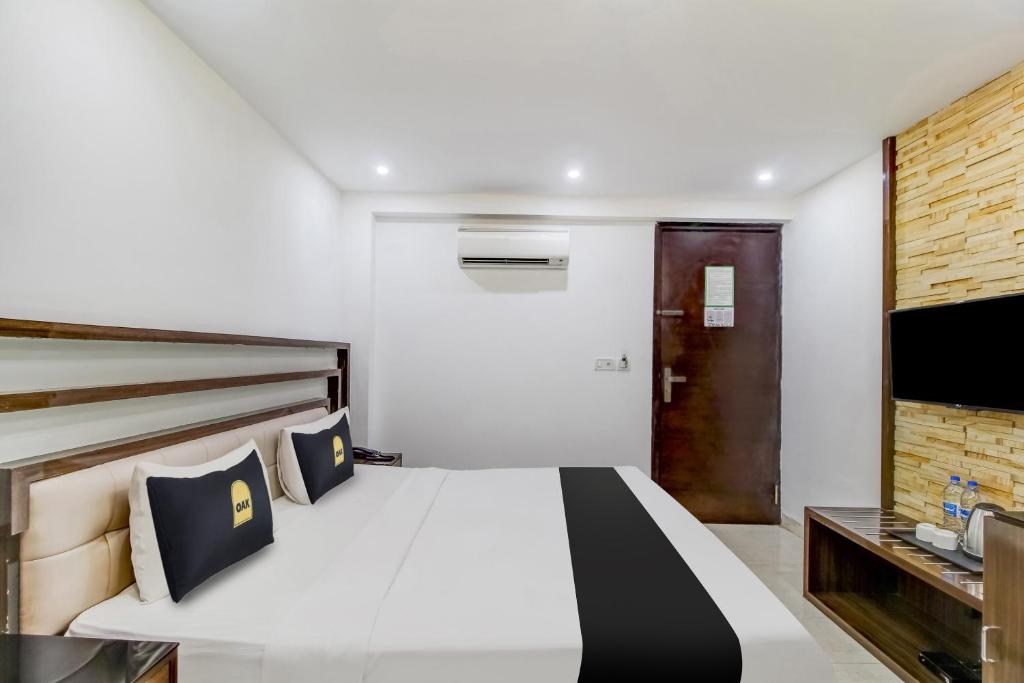 Townhouse OAK Hotel Mannat Goa