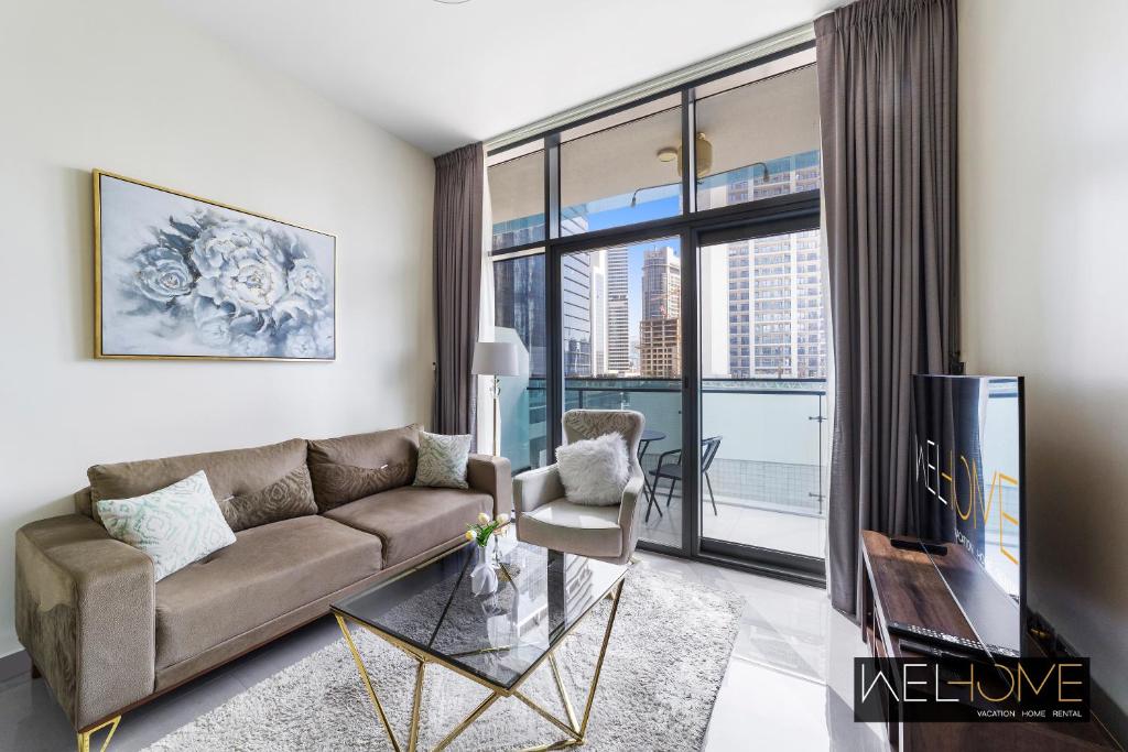 WelHome - Chic Apartment in Liveliest Area in Business Bay