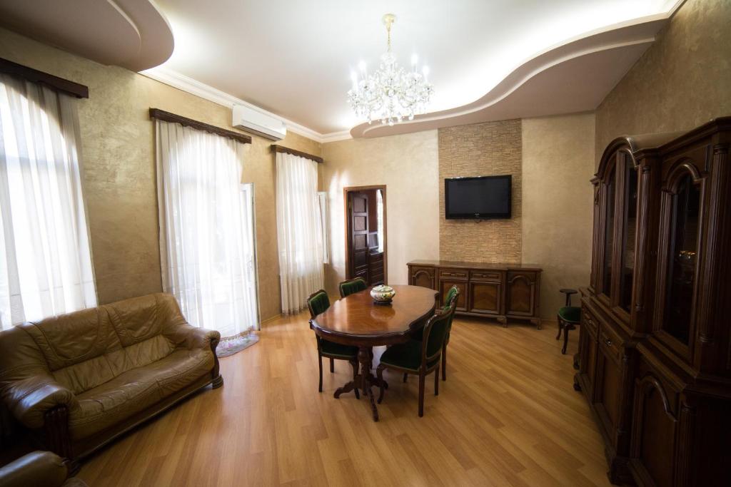 Era's Apartment