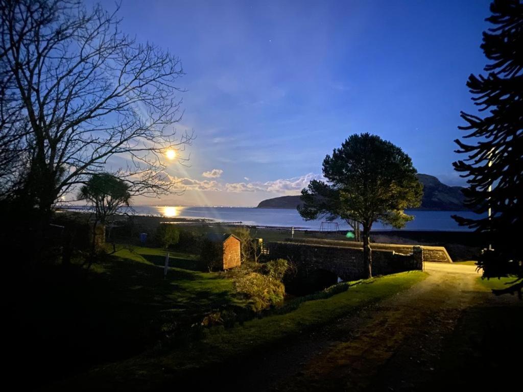 Lamlash- Self catering accommodation with seaviews (Lamlash)