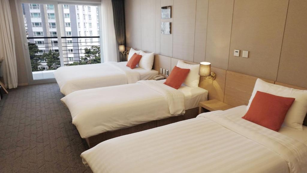 Hotel bridge Seogwipo