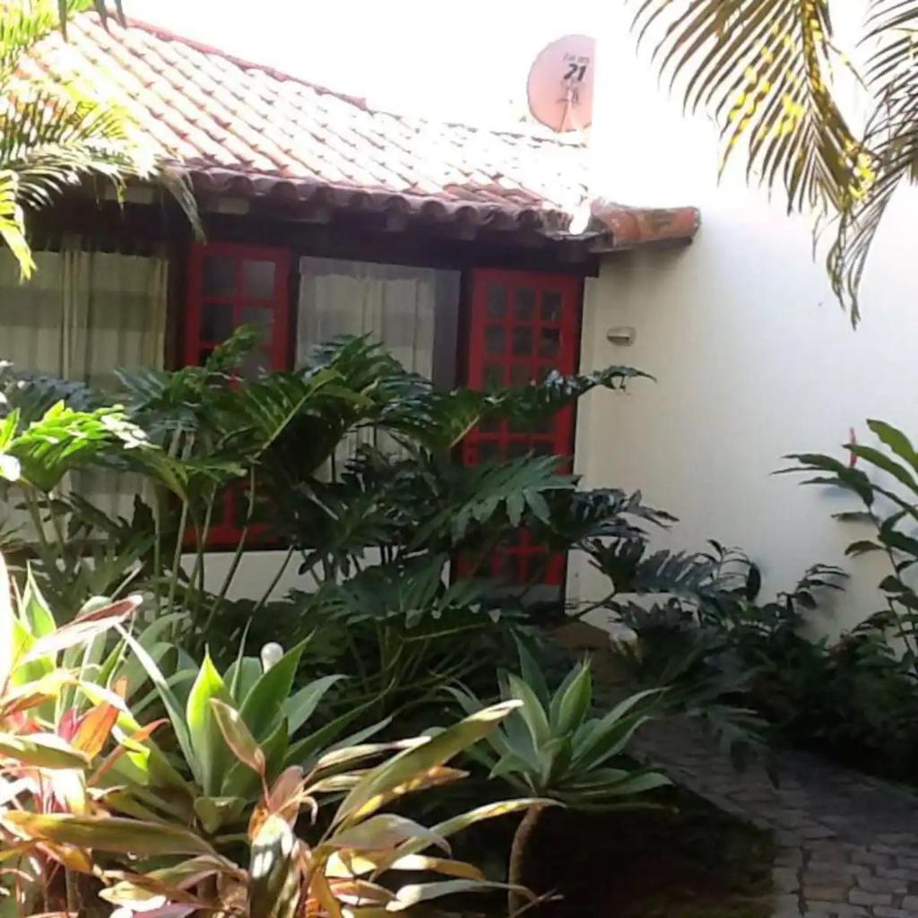 Casa de praia familiar. Condomínio fechado Búzios.