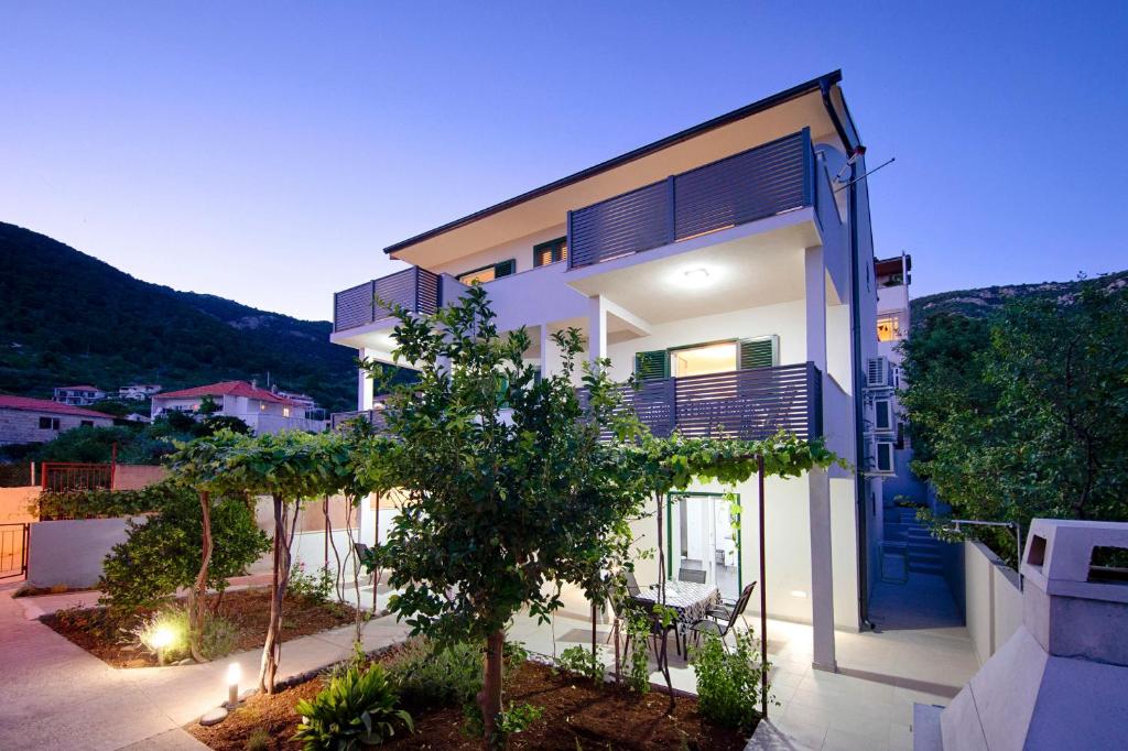 Apartmani Dule Komiza (Komiža)
