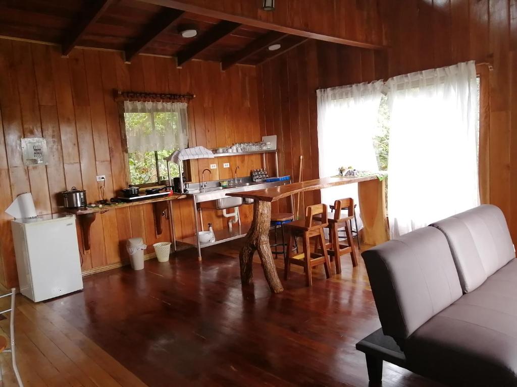Monte Santo Y Café