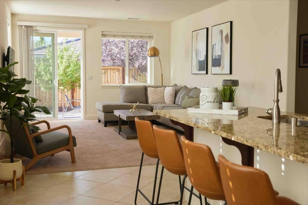 NEW Upscale House (Steamboat)