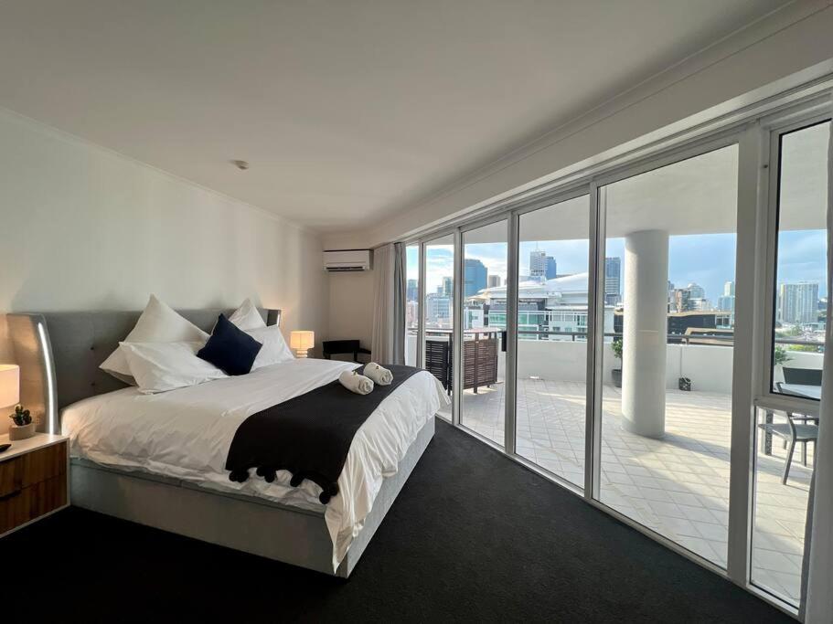 Brisbane Penthouse with Views